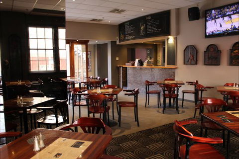 Royal Hotel Ryde - Lismore Accommodation 1