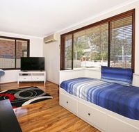 Sandy Toes Beach House - Lismore Accommodation