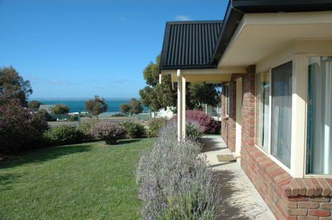 Seashells Apartments Unit 2 - Lismore Accommodation 4