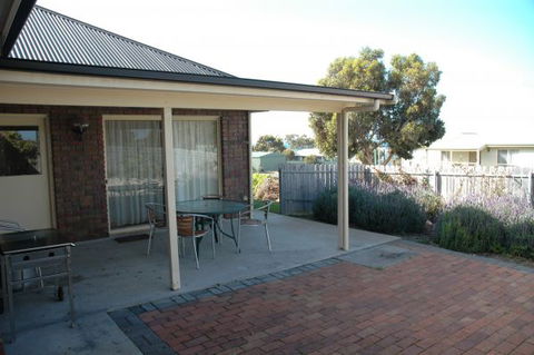 Seashells Apartments Unit 2 - Lismore Accommodation 5