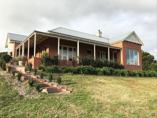 Glenburn VIC Lismore Accommodation