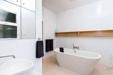 Tanunda House - Lismore Accommodation 1