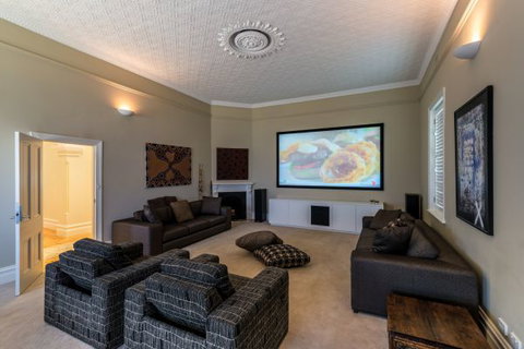 Tanunda House - Lismore Accommodation 2