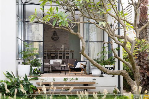 Tamarama Beach House - Lismore Accommodation 2