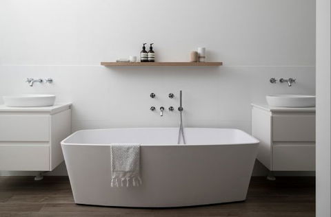 Tamarama Beach House - Lismore Accommodation 6