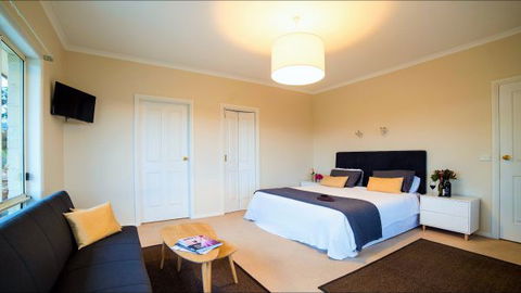 Wild Dog Rise - Lismore Accommodation 3