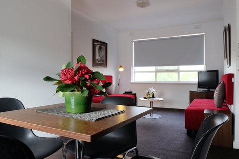 Apartments Of South Yarra - Lismore Accommodation 5