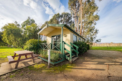 Eildon Riverside Holiday Park - Lismore Accommodation 4