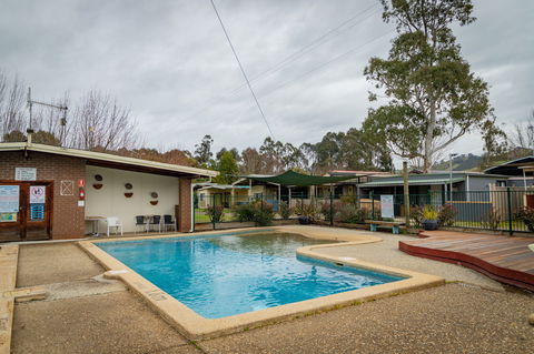 Eildon Riverside Holiday Park - Lismore Accommodation 7