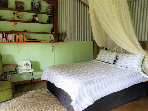 Fig Tree Retro Studio - Lismore Accommodation 4