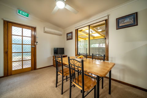 Flinders Ranges Bed And Breakfast - Lismore Accommodation 6