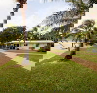 Montes Reef Resort - Lismore Accommodation