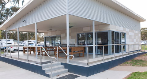 NRMA Echuca Holiday Park - Lismore Accommodation 1