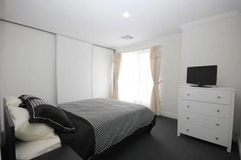 Oaklands Junction - Lismore Accommodation 3
