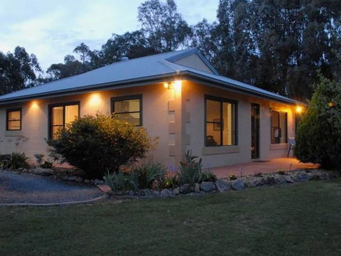 Serena Cottages - Lismore Accommodation 0