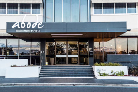 Abode Woden - Lismore Accommodation 5