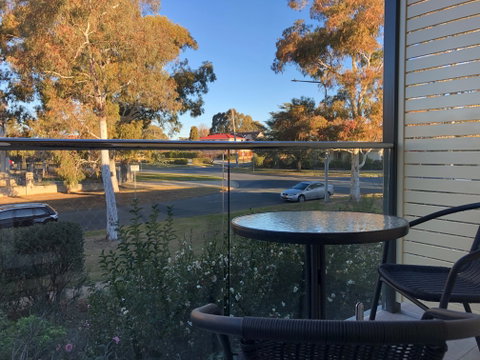 Canberra Short Term And Holiday Accommodation - Lismore Accommodation 5