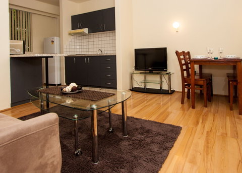Canberra Short Term And Holiday Accommodation - Lismore Accommodation 6