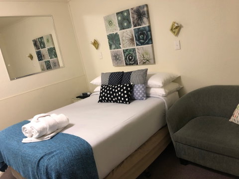 Canberra Short Term And Holiday Accommodation - Lismore Accommodation 7