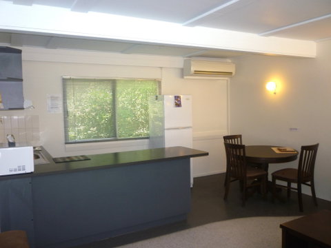 Canberra Short Term And Holiday Accommodation - Lismore Accommodation 9