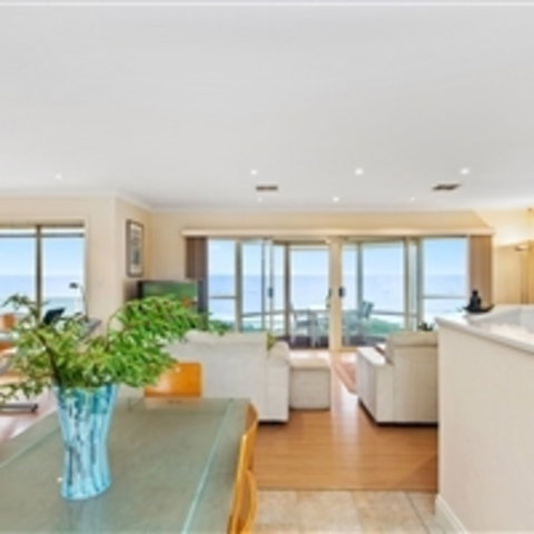 Century 21 SouthCoast: Hayman - Lismore Accommodation 2