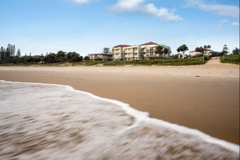 Golden Riviera Beach Resort - Lismore Accommodation 5