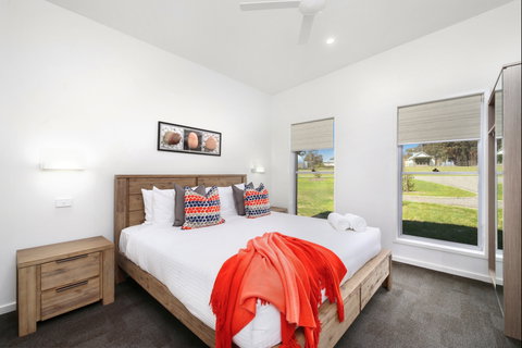 Ironbark Hill Villas - Lismore Accommodation 0
