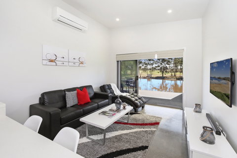Ironbark Hill Villas - Lismore Accommodation 2