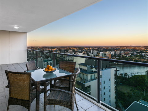 IStay River City Brisbane - Lismore Accommodation 0