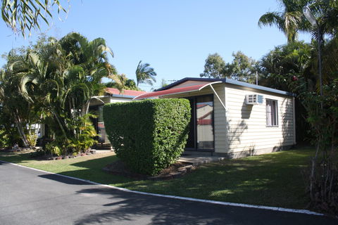 Sarina Palms Caravan Village - Lismore Accommodation 1