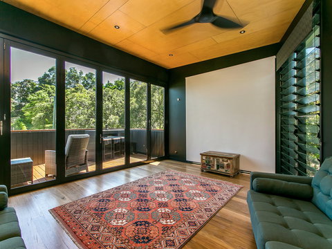Seaview Sanctuary - Lismore Accommodation 6