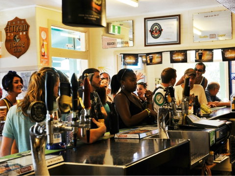 The Eltham Hotel - Lismore Accommodation 2