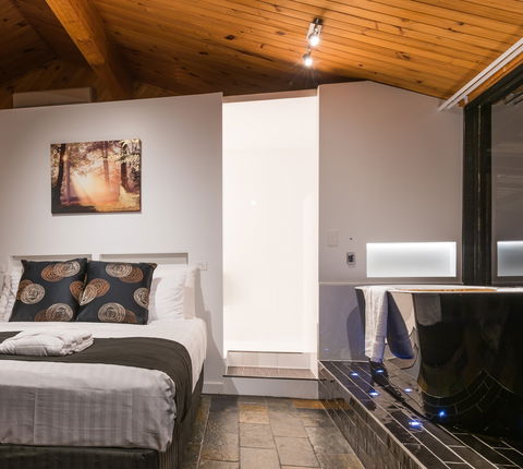 Waterfall Springs Retreat And Wildlife Sanctuary - Lismore Accommodation 0