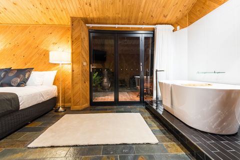 Waterfall Springs Retreat And Wildlife Sanctuary - Lismore Accommodation 5