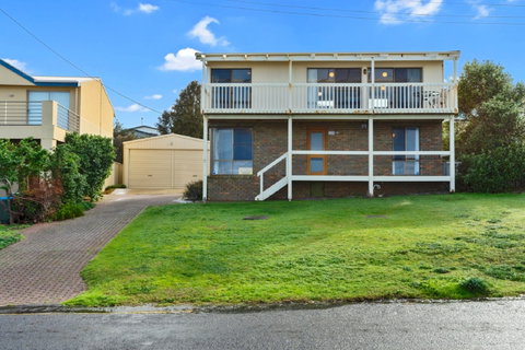 Absolute Boomer - Lismore Accommodation 2