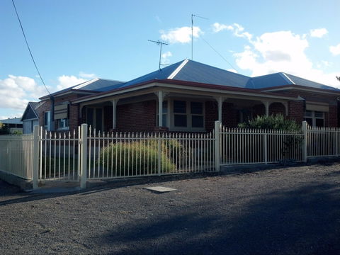 Alby's - Lismore Accommodation 0