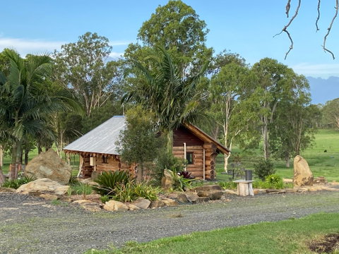 Amarina Farm Stay And Gardens - Lismore Accommodation 1