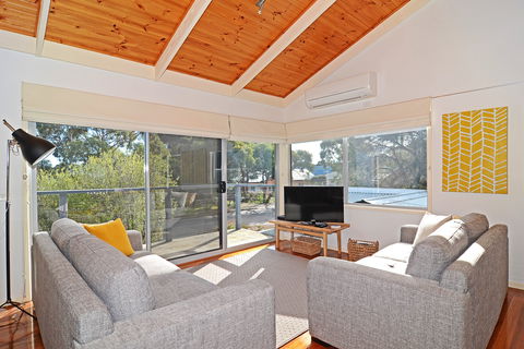 Barrakee Beach House - Lismore Accommodation 1