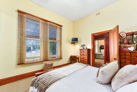 Bay Road - Walk To Blue Lake, CBD And Coffee Shops - Lismore Accommodation 1