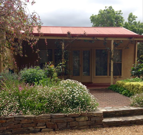 Gasworks Cottages Strathalbyn - Lismore Accommodation 2