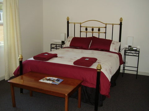 Hooked Inn Cottages - Lismore Accommodation 2