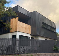 Lucent Art House  Stirling Curated Accommodation - Lismore Accommodation