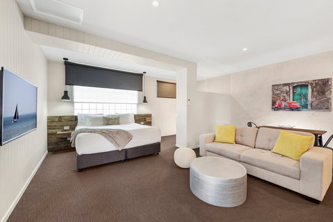 Moonlight Bay Apartments - Lismore Accommodation 0
