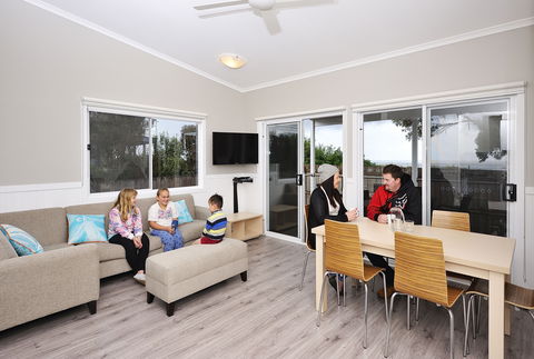 NRMA Portland Bay Holiday Park - Lismore Accommodation 2