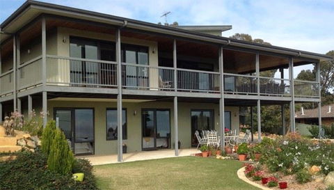 Tibooburra Bed & Breakfast Kalamunda - Lismore Accommodation 0