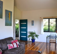 Tallaringa Views - Lismore Accommodation