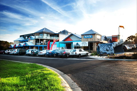 The Island Accommodation - Phillip Island YHA - Lismore Accommodation 0