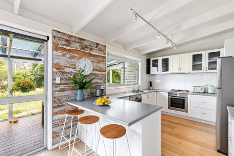 The Beach House Anglesea - Lismore Accommodation 2