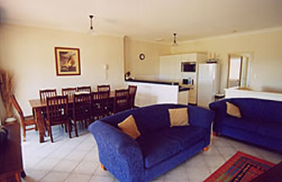 A Beachfront Villa Rockingham - Lismore Accommodation 0