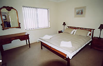 A Beachfront Villa Rockingham - Lismore Accommodation 4